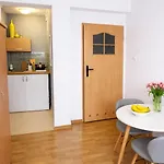 Plac 14- I W Centrum Apartament *