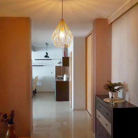 Plac 14 80 M2 Z Balkonem Centrum