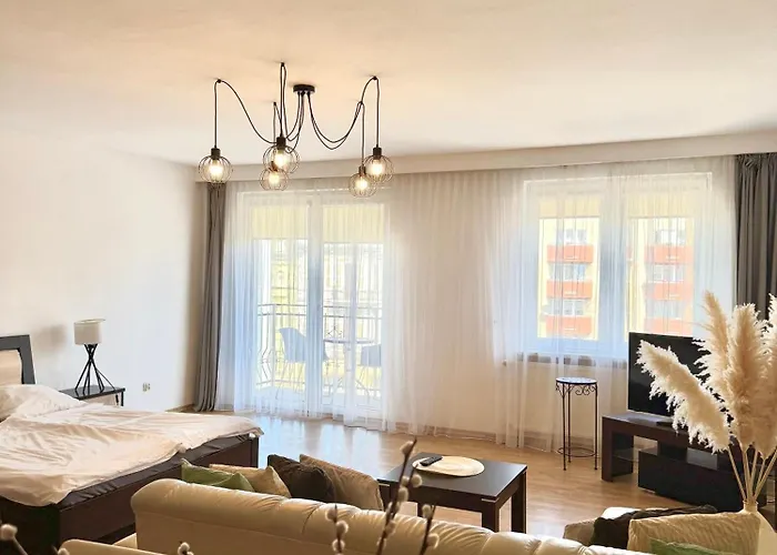 Plac 14- Apartamenty i pokoje w centrum Apartmán